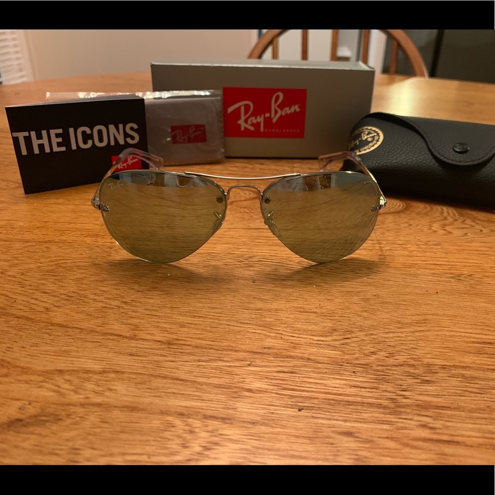 Ray-Ban RB3449 Iconic Aviator